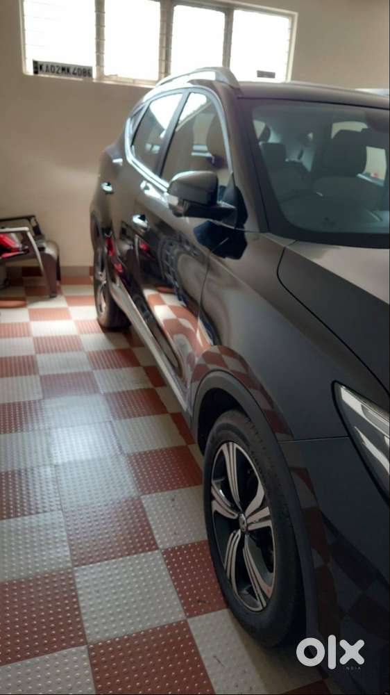 Mint 2023 Mg Astor Sharp Cvt Automatic  2,300 Km  Ka Registered  1s