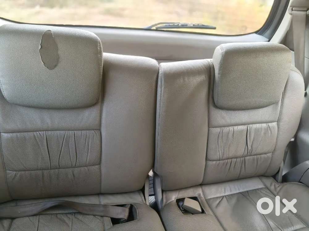 Toyota Innova 2011