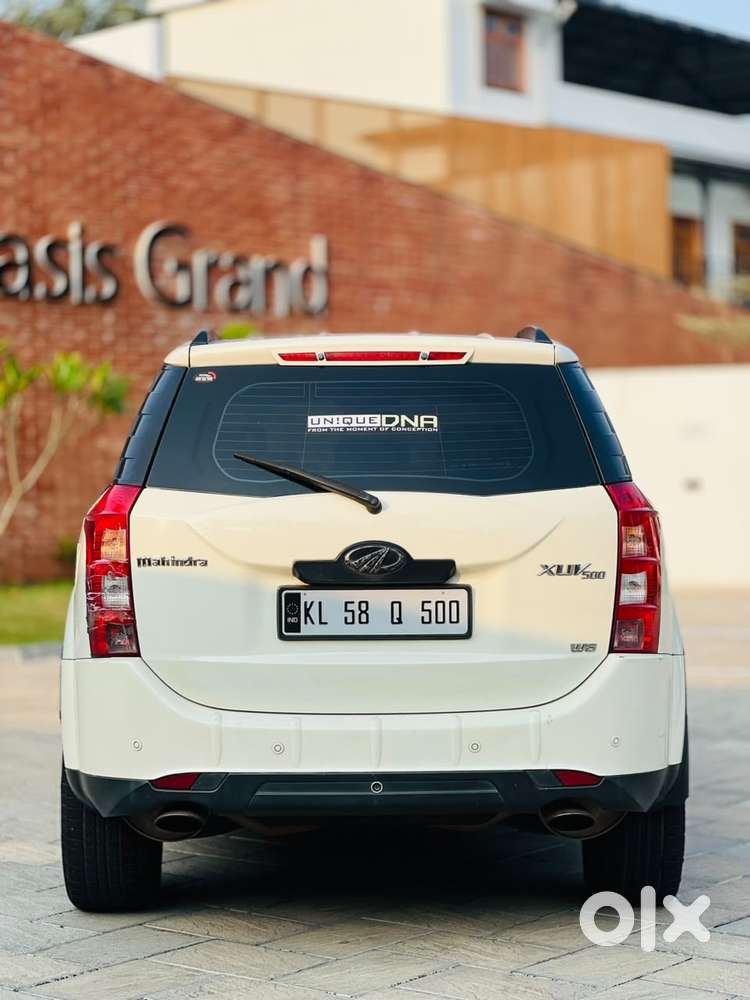 Mahindra Xuv500 W8, 2015