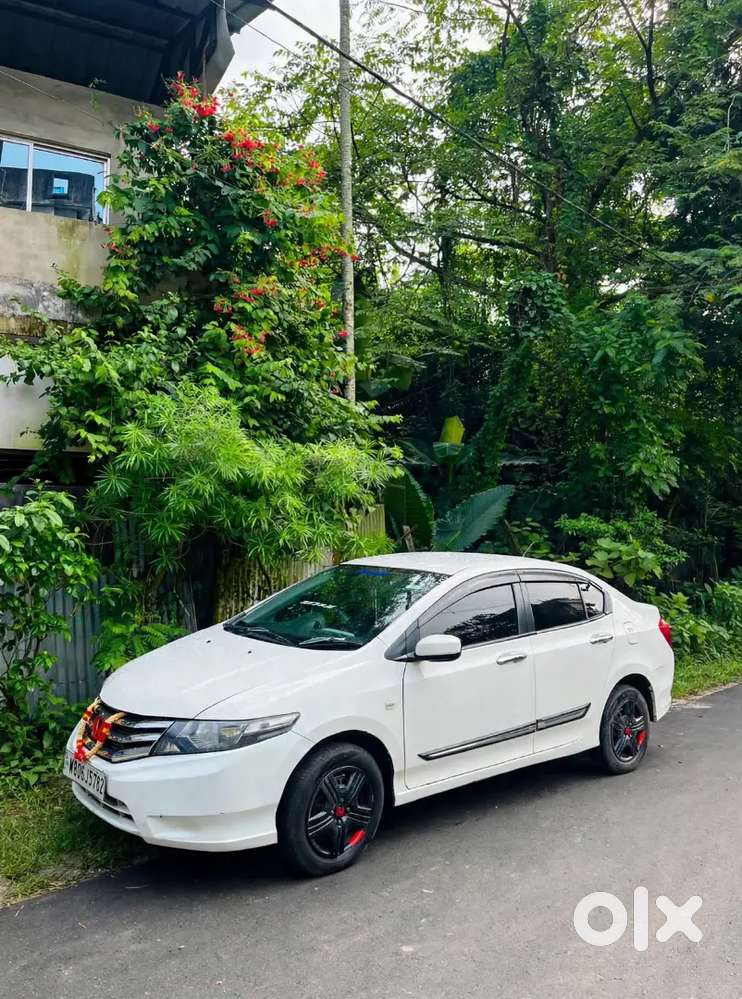 Honda City Petrol Manual 2012 Variant