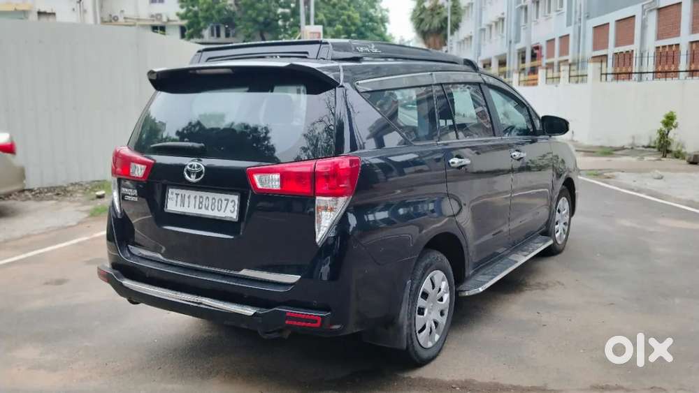 Toyota Innova Crysta [2020-ongoing] 2.4 Gx 7 Str, 2025, Diesel