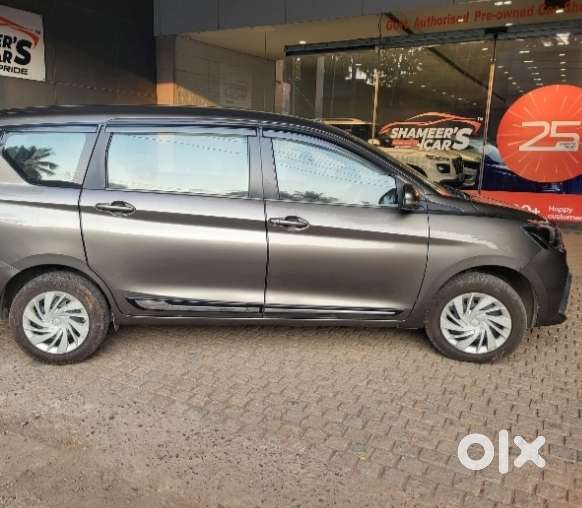 Maruti Suzuki Ertiga Vxi At Petrol, 2019, Petrol