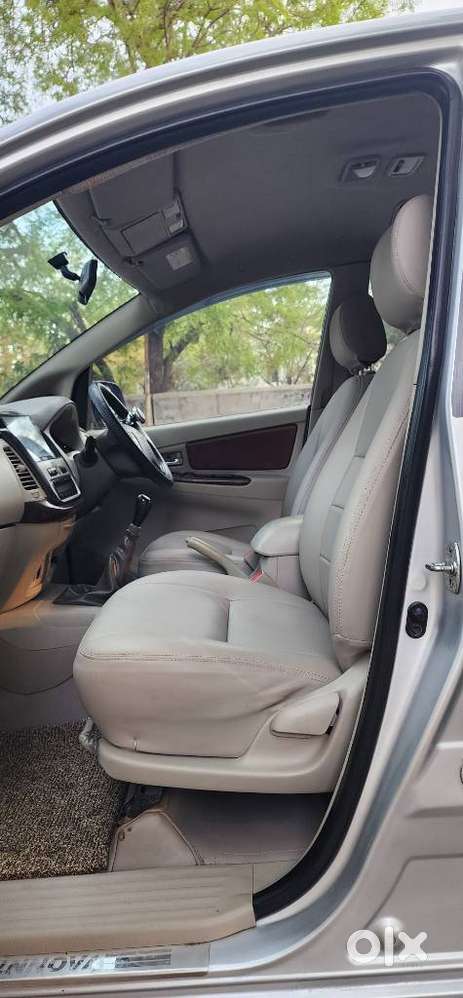 Toyota Innova 2.5 V 7 Str, 2014, Diesel