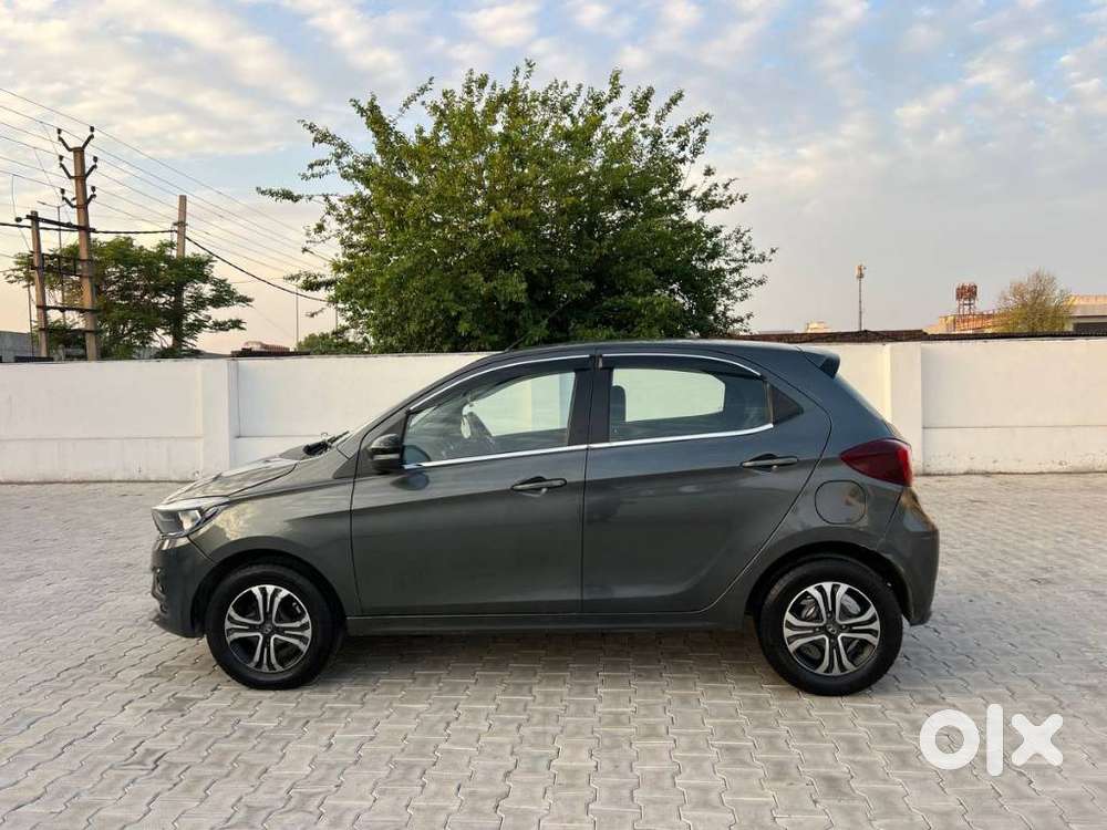 Tata Tiago 1.2 Revotron Xta, 2023, Petrol