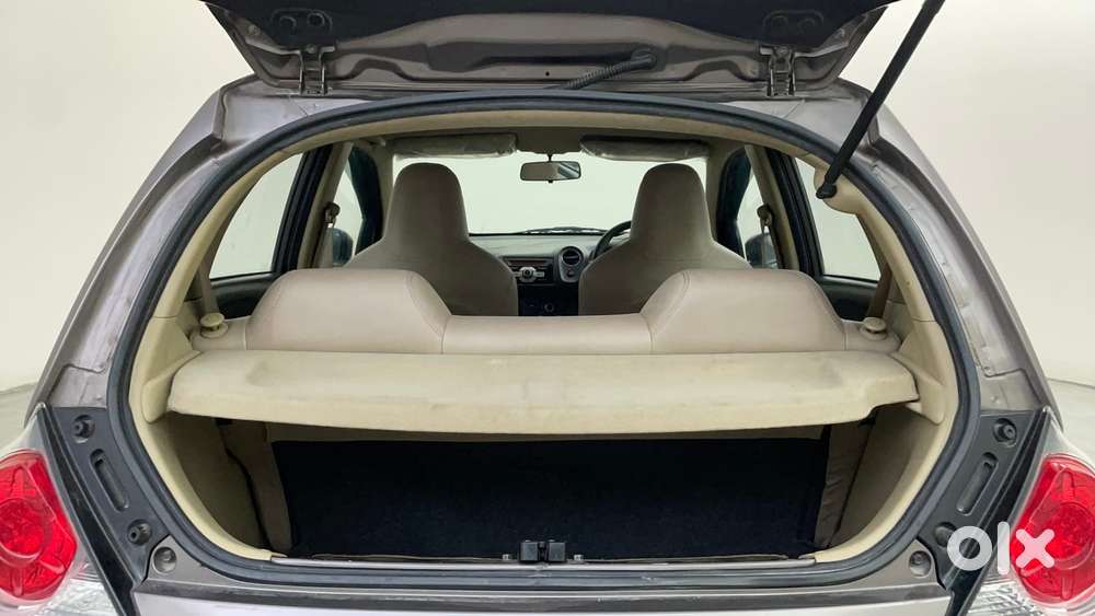 Honda Brio V Mt, 2013, Petrol