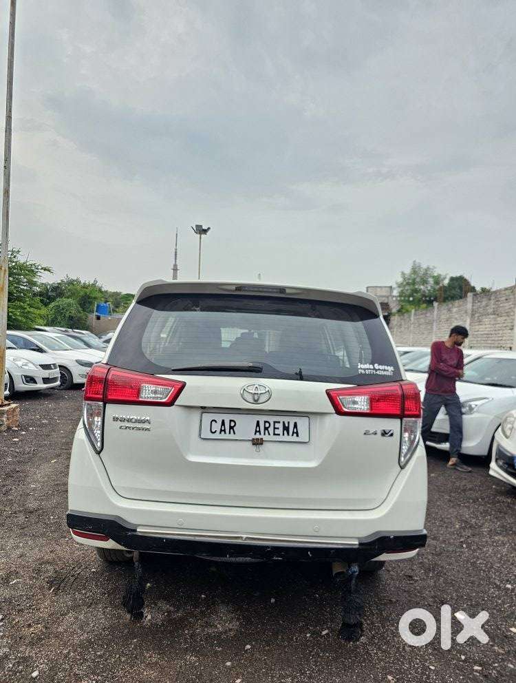 Toyota Innova Crysta 2.4 V, 2017, Diesel