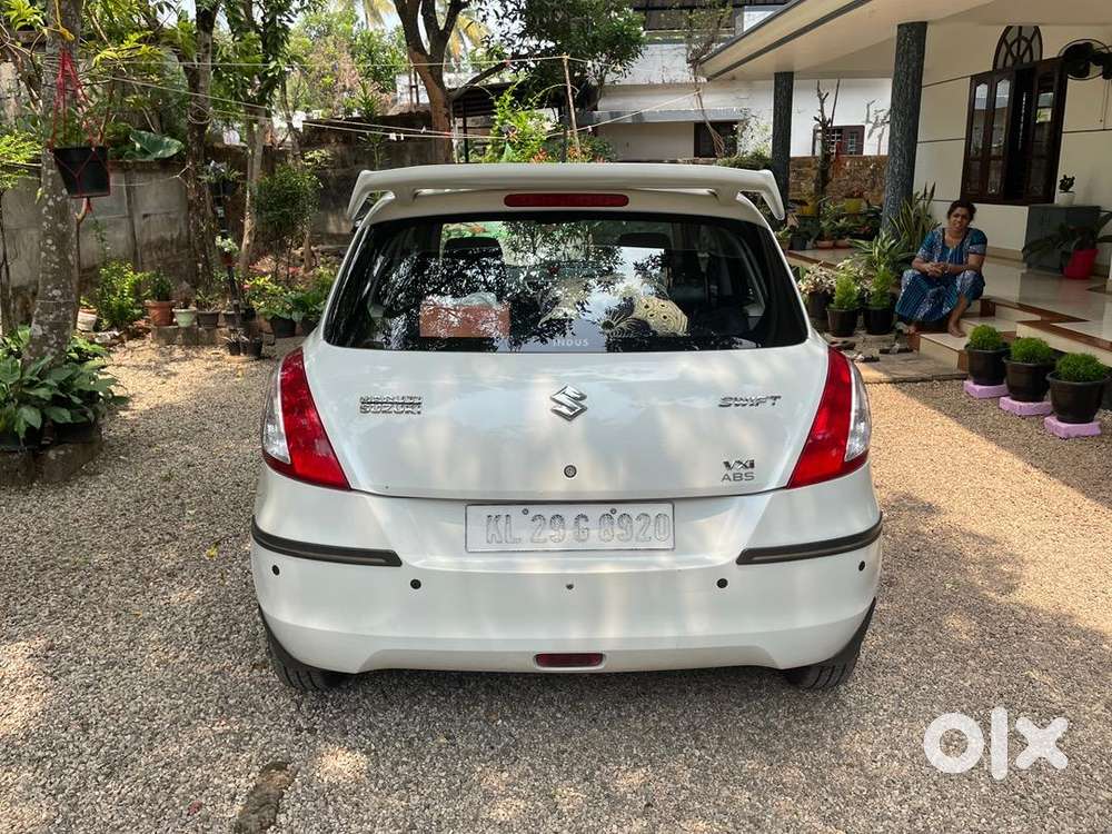 Maruti Suzuki Swift 2013 Petrol Well Maintained