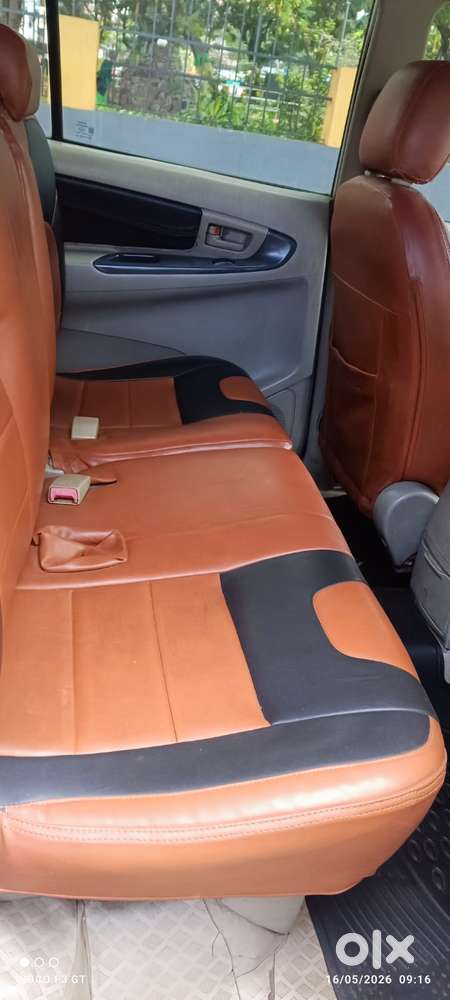 Toyota Innova 2.5 G4 Diesel 8-seater, 2011, Diesel