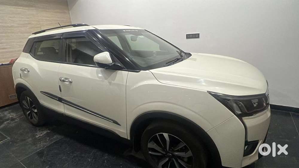 Mahindra Petrol Car 2021
