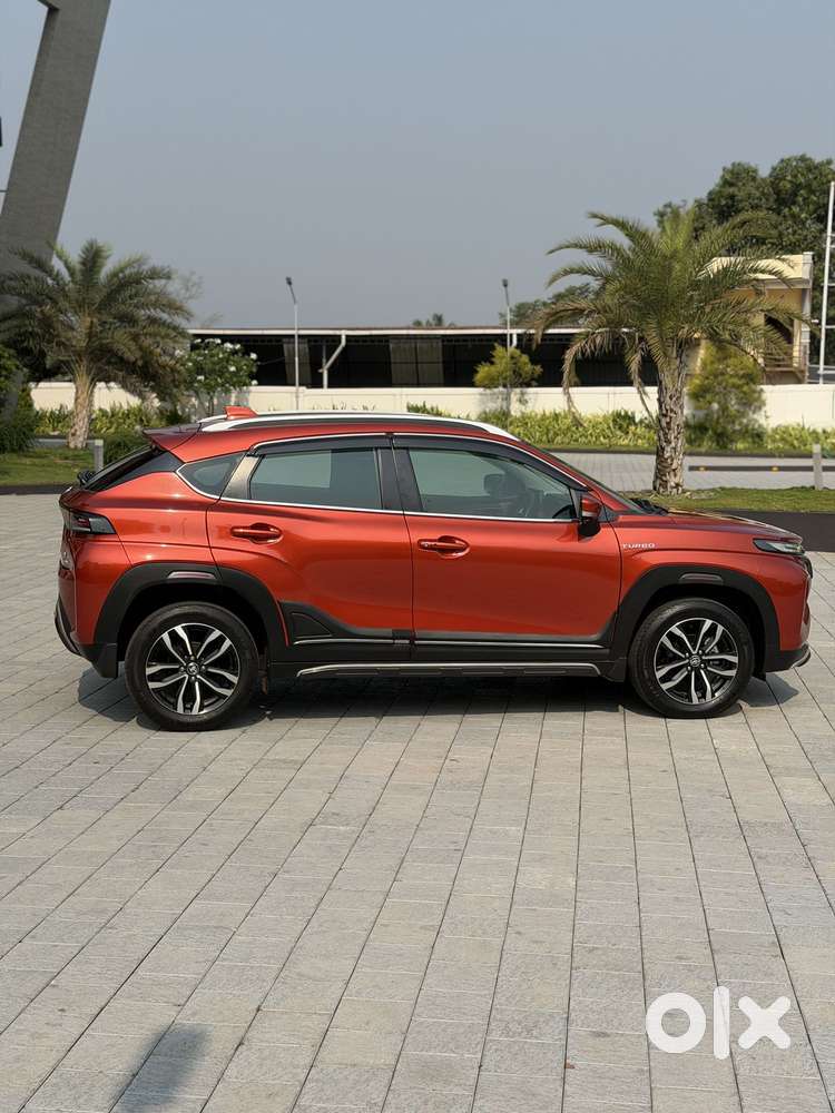 Toyota Urban Cruiser Taisor V 1.0 Petrol Mt, 2024, Petrol