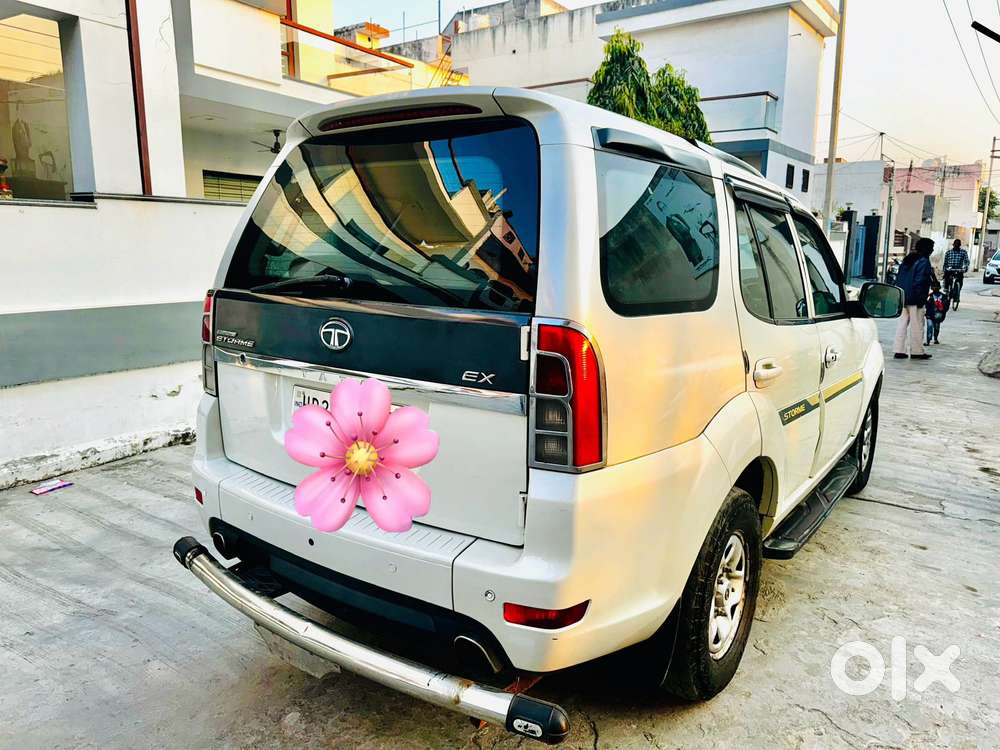 Tata Safari Storme 2012-2015 Explorer Edition, 2015, Diesel