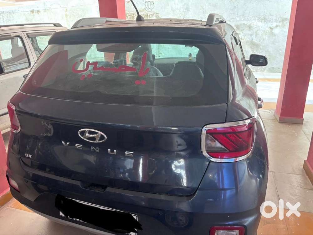 Hyundai Venue 2022 Petrol  Excellent Condition
