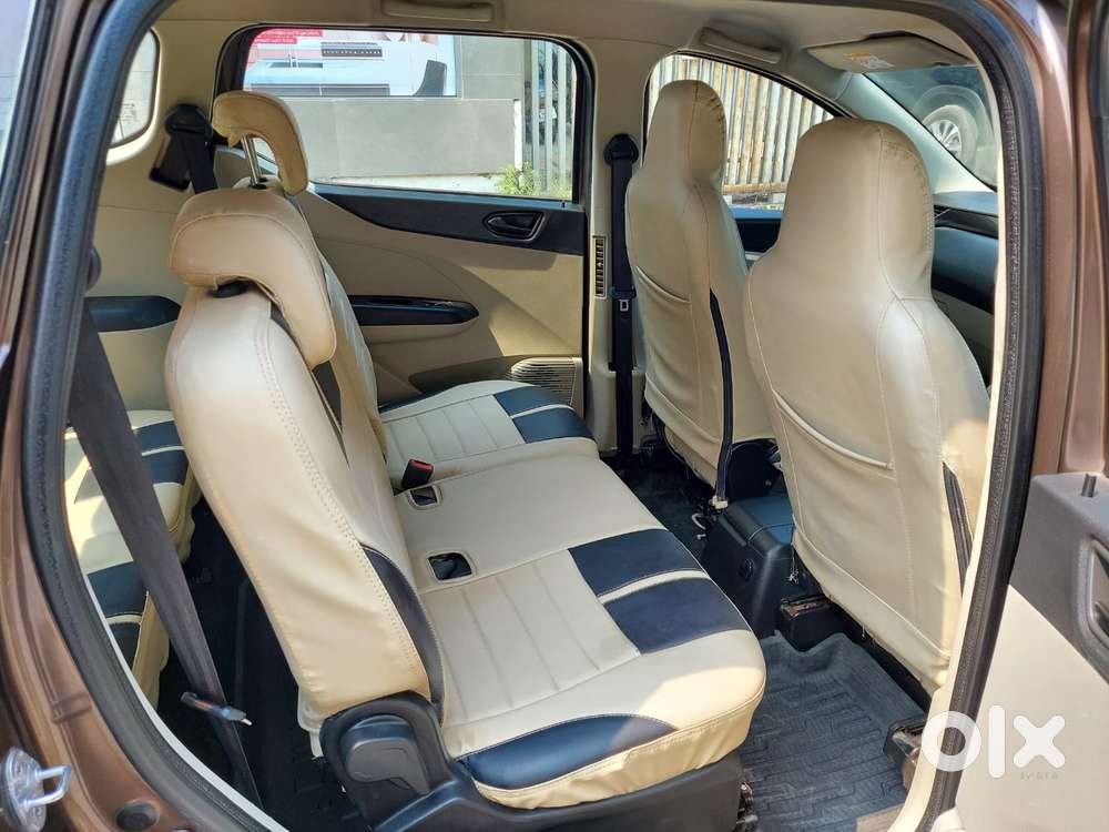 Renault Triber Rxt, 2022, Petrol