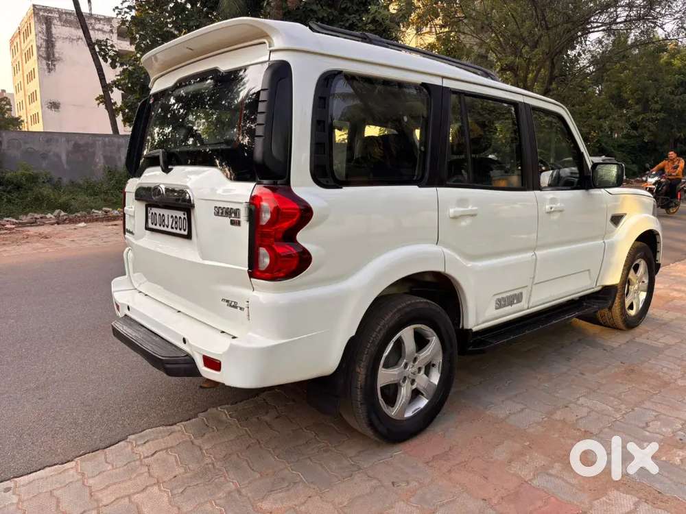 Mahindra Scorpio