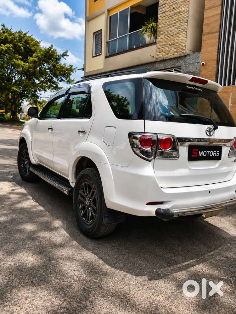 Toyota Fortuner 2012 Diesel Manual