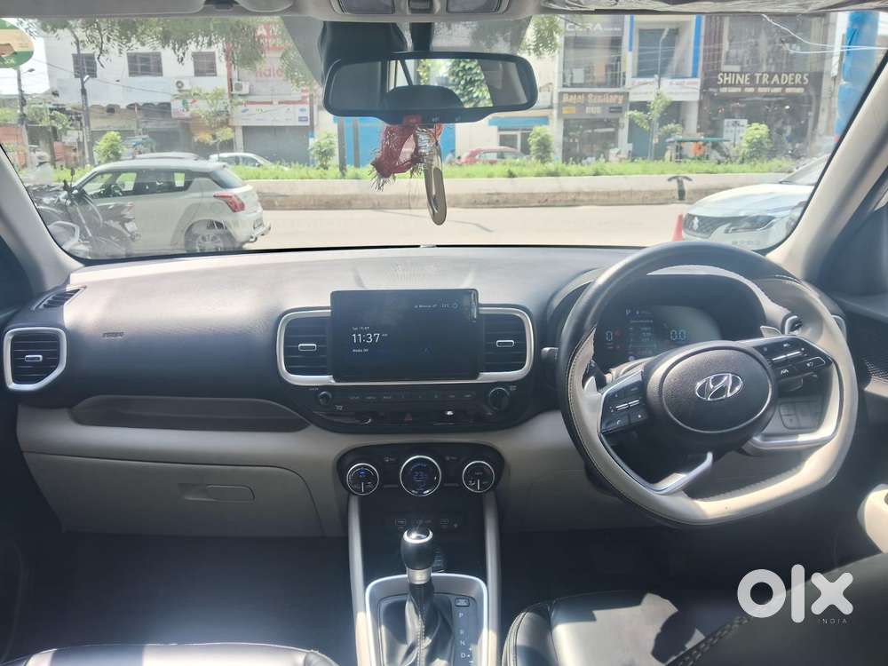 Hyundai Venue 1.0 Sx (o) Turbo Dct, 2023, Petrol
