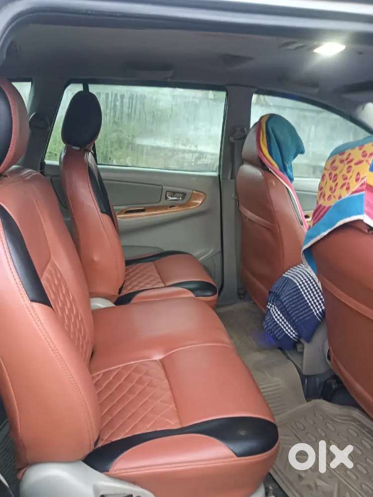 Toyota Innova 2011 Diesel 240000 Km Driven