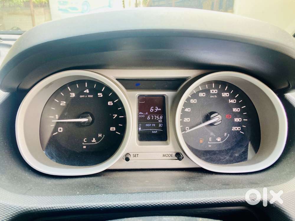 Tata Tiago Xz, 2016, Petrol