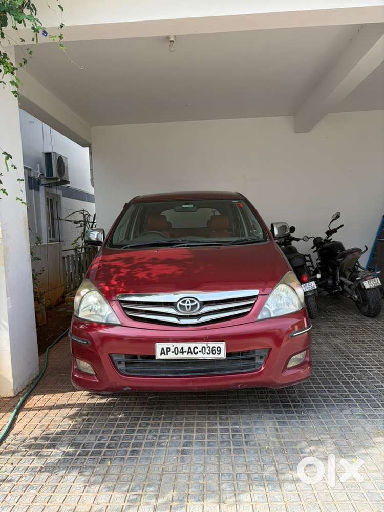 2010 Toyota Innova  Toyota Serviced  1.55l Km  Fc Till 2030