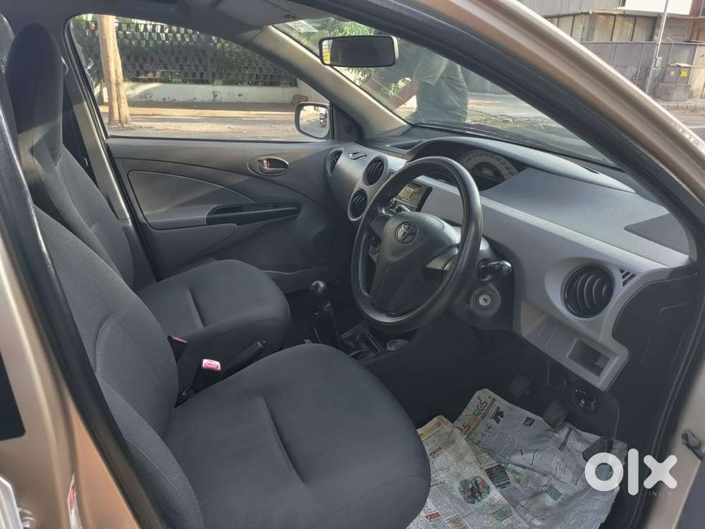 Toyota Etios 2010-2012 G, 2011, Petrol