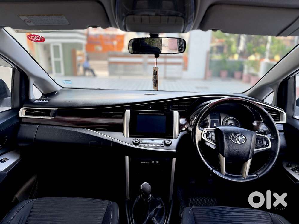 Toyota Innova Crysta 2.4 V, 2017, Diesel