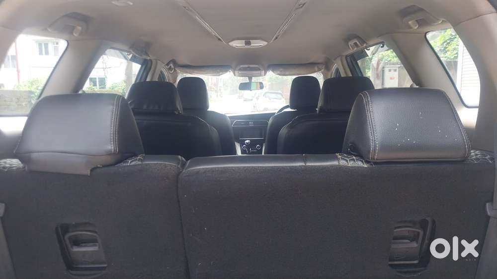 Mahindra Marazzo M8, 2018, Diesel