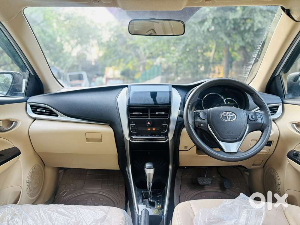 Toyota Yaris G Cvt, 2020, Petrol