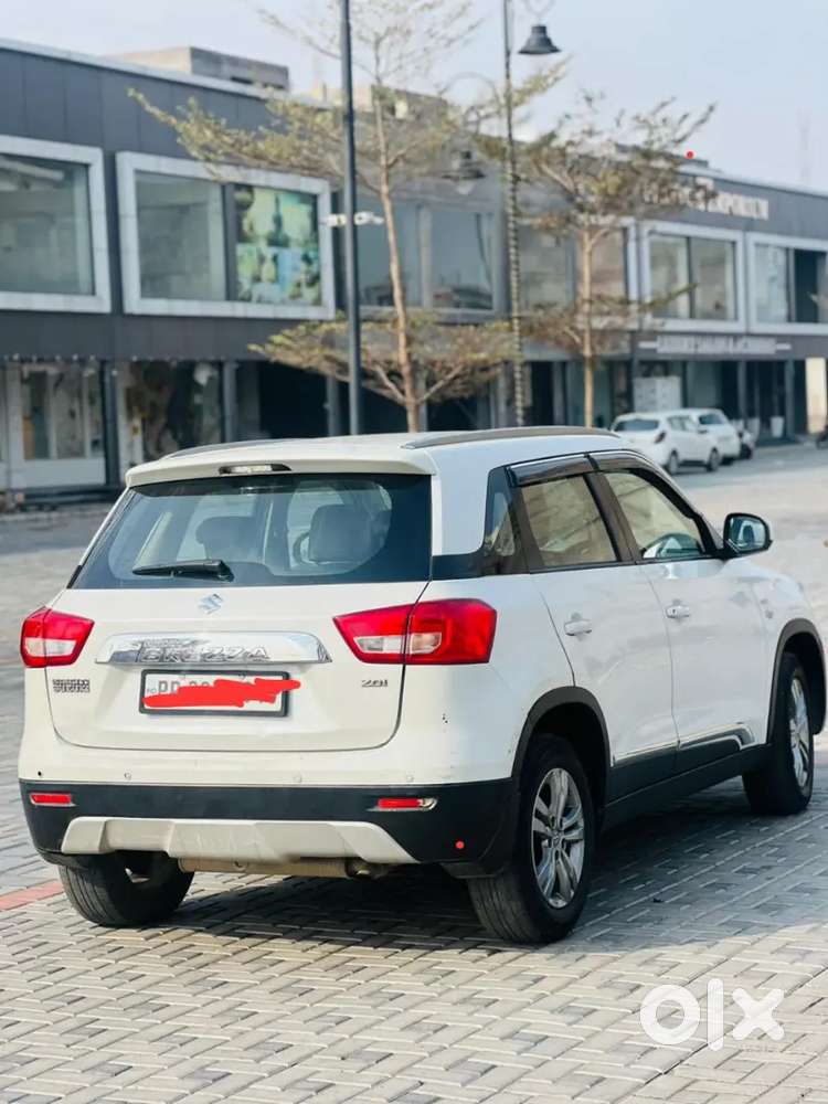Maruti Suzuki Brezza 2016 Diesel 90000 Km Driven