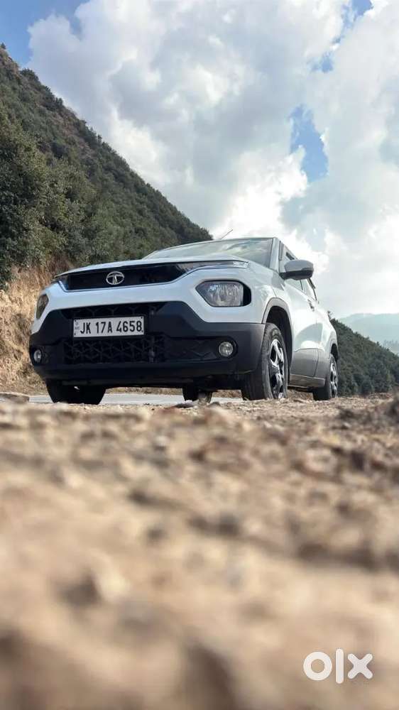 Tata Punch Dazzle Amt 2022