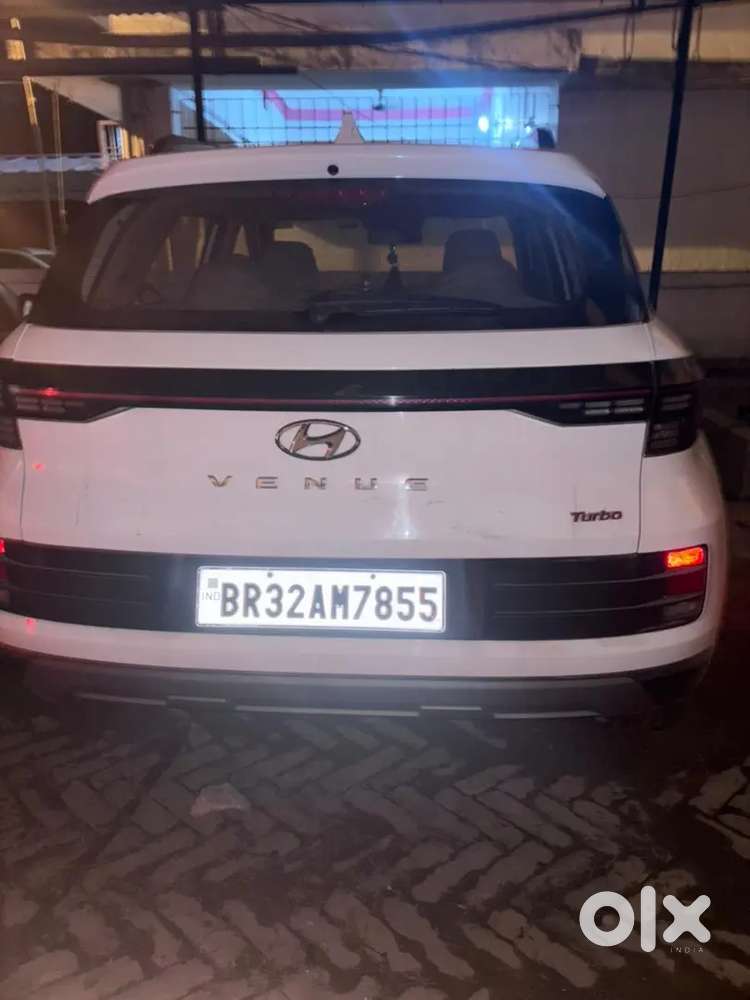 Hyundai Venue 2022 Petrol Good Condition