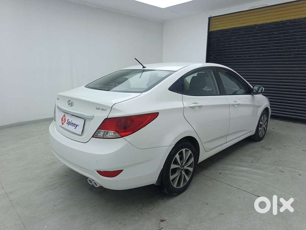Hyundai Verna Fluidic 1.6 Vtvt Sx, 2013, Petrol