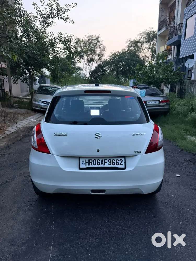 Maruti Suzuki Swift Vxi 2015