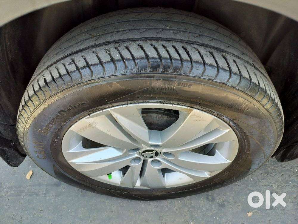 Skoda Kushaq 1.0 Tsi Ambition At, 2022, Petrol