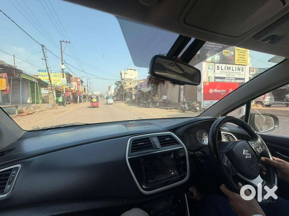 Maruti Suzuki S-cross 2017 Diesel Well Maintained