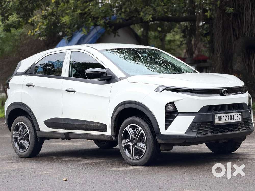 Tata Nexon Smart Plus1.2 Revotron Petrol 5 Mt, 2025, Petrol