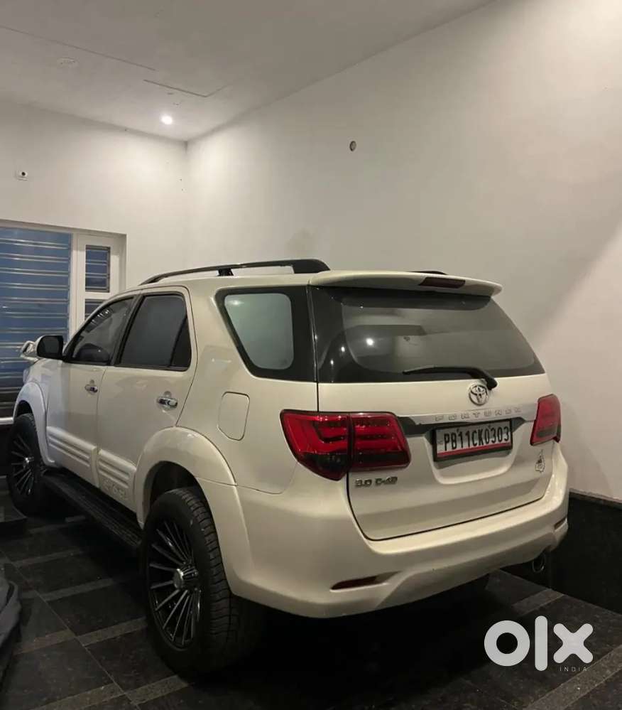 Toyota Fortuner 2013