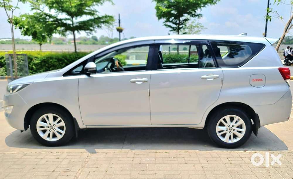 Toyota Innova Crysta 2.4 Gx Limited Edition 8 Str, 2017, Diesel