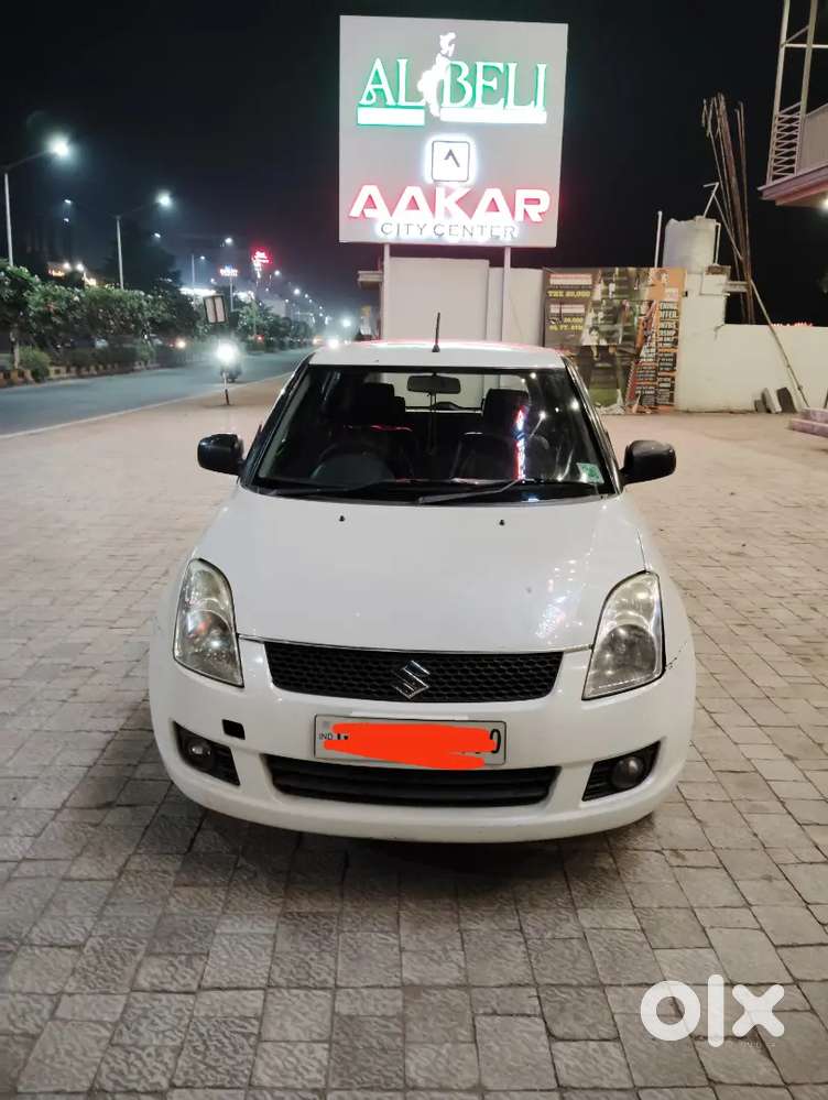 Maruti Suzuki Swift 2009 Diesel 136500 Km Driven