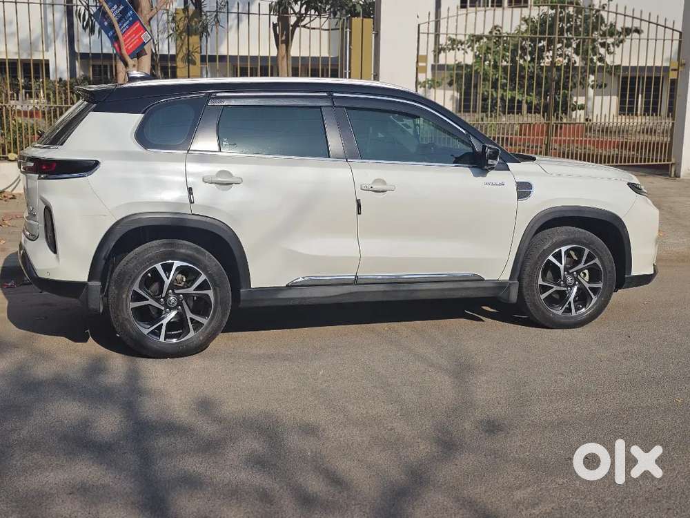 Toyota Urban Cruiser Hyryder 36900 Km Driven