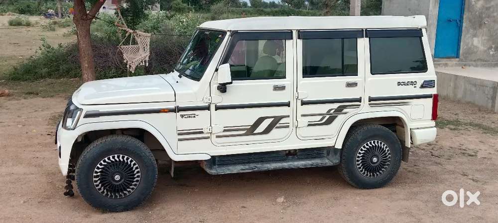 Mahindra Bolero B6 (o)