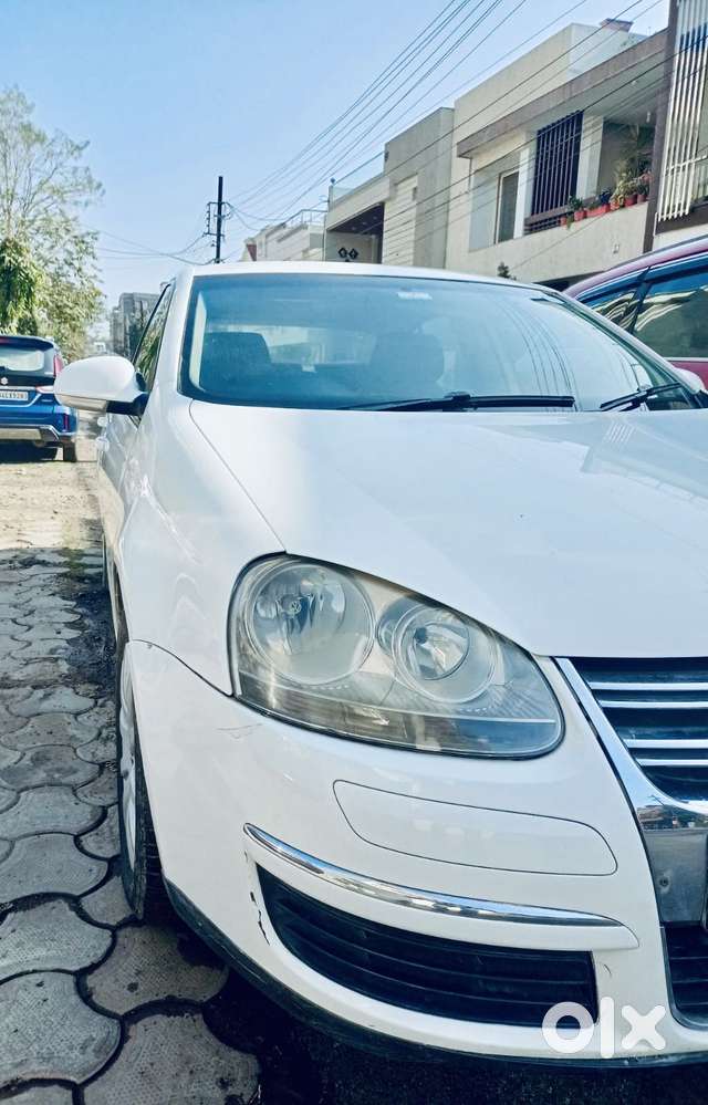 Volkswagen Jetta 1.6 Trendline, 2010, Cng & Hybrids