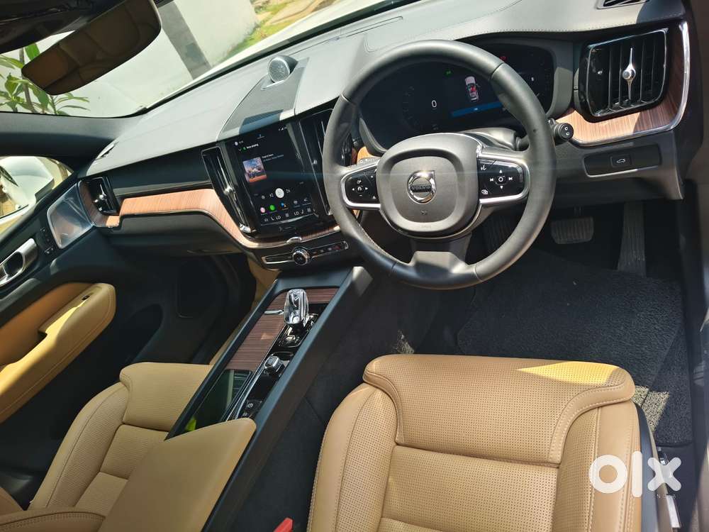 Volvo Xc60 D5 Awd Automatic, 2024, Petrol