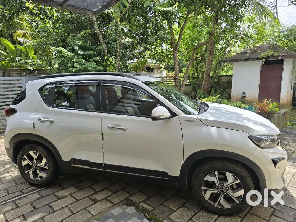 Kia Sonet 1.0 Petrol Automatic 2023