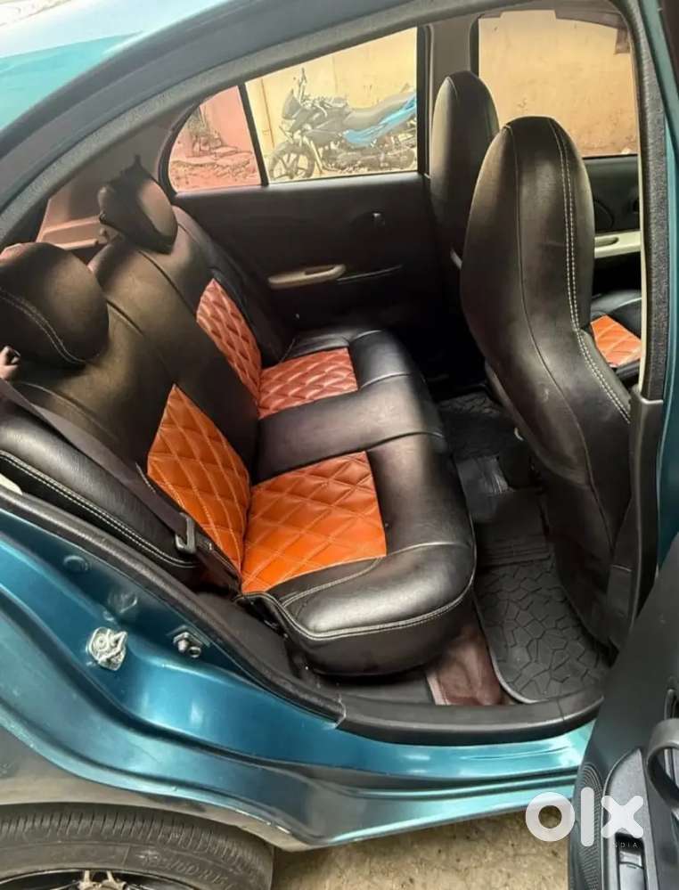 Four Alloy Wheels, Four Power Windows, Touch Screen, Auto Locking