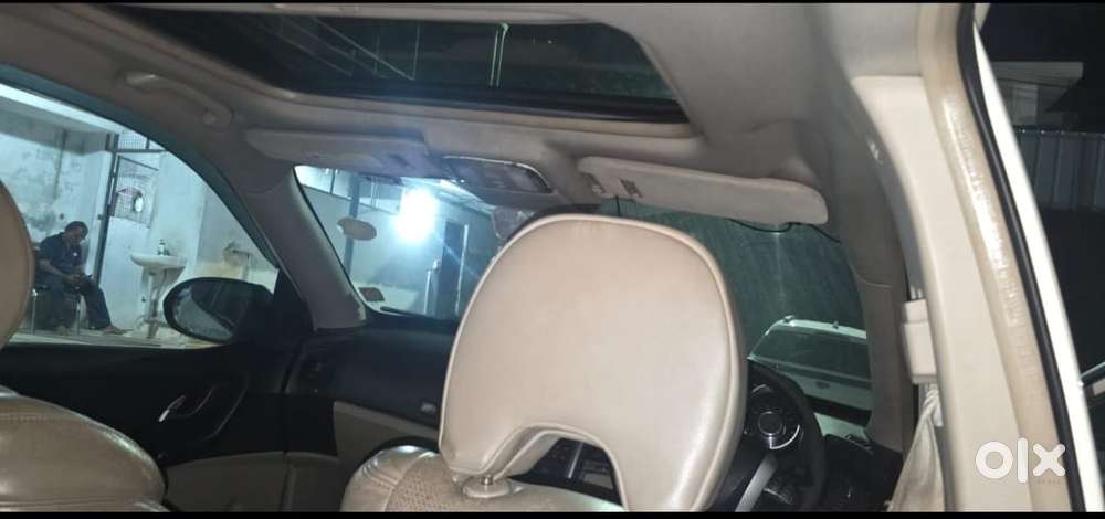 Mahindra Xuv500 At W10 Awd, 2016, Diesel