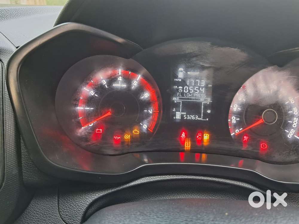 Mahindra Xuv300 W6, 2024, Petrol
