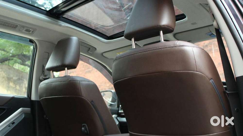 Toyota Innova Hycross 2.0 Zx (o) Hybrid 7 Str, 2024, Petrol
