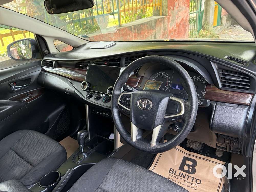Toyota Innova Crysta 2019