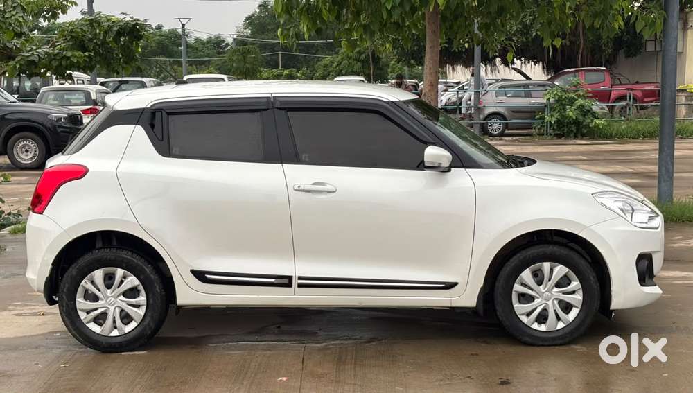 Maruti Suzuki Swift Vxi Ags, 2023, Petrol