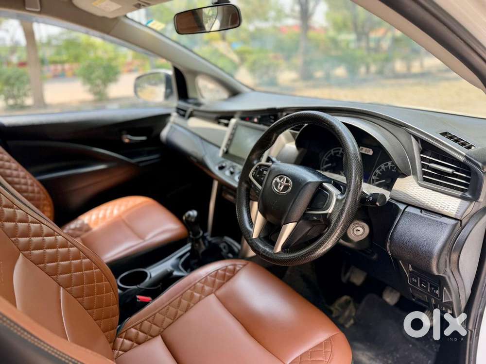 Toyota Innova Crysta [2020-ongoing] 2.4 Gx 7 Str, 2023, Diesel